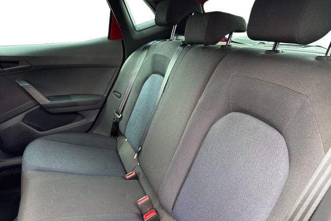 SEAT Ibiza Photo 9