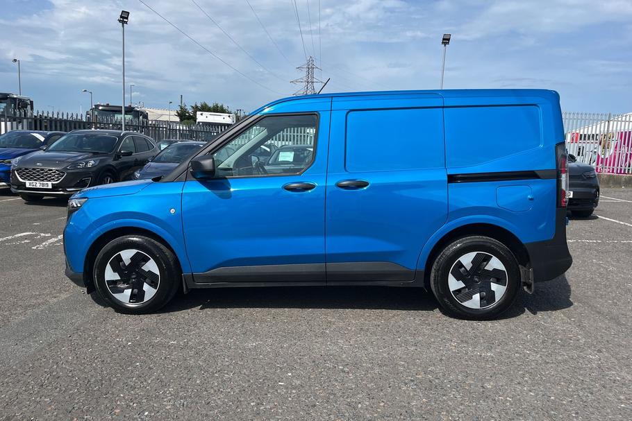 Used Ford E-Transit Courier IMZ2115 17