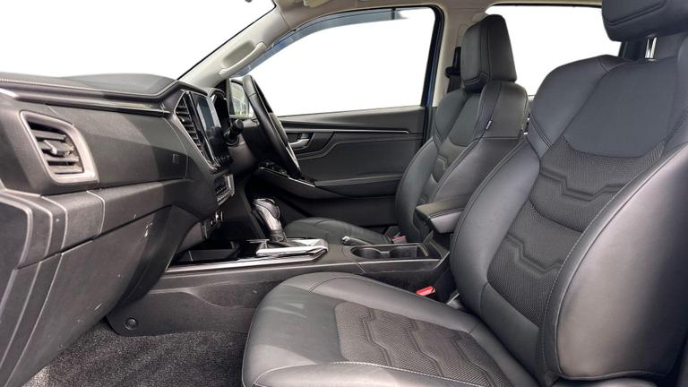 Used Isuzu D-Max WK74XBL 3