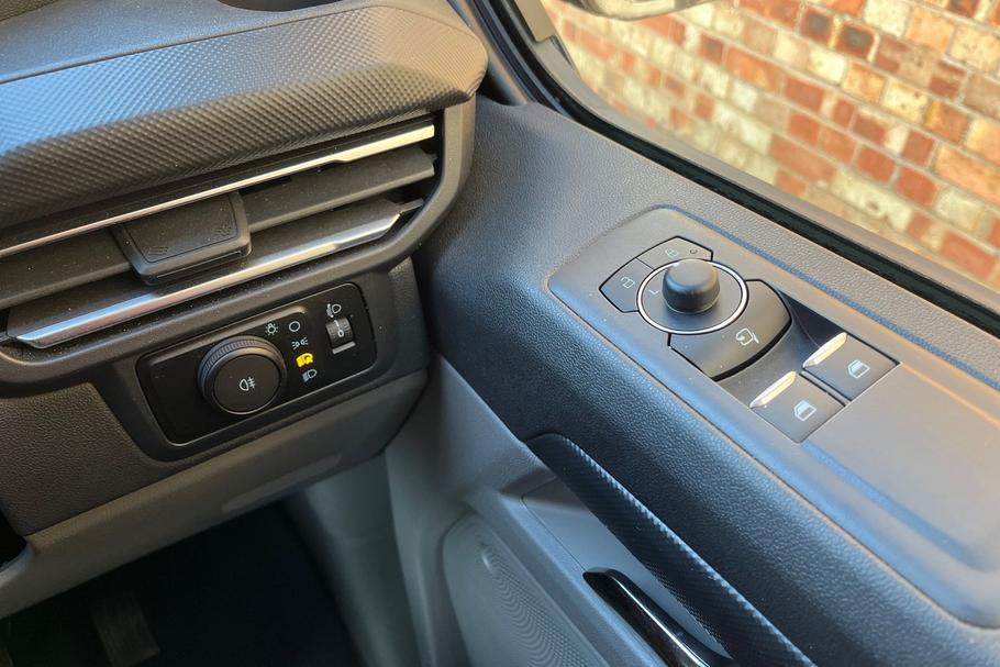 Used Ford TRANSIT CUSTOM 30