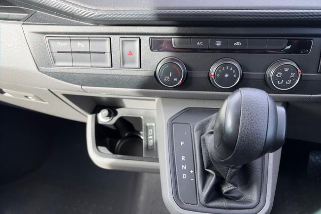 VOLKSWAGEN TRANSPORTER Photo 35