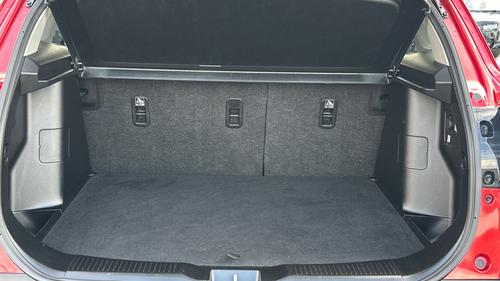 Suzuki S-CROSS Photo autoimg-2b68a423c08bb65833533a0acd2df6cdba646e0a.jpg