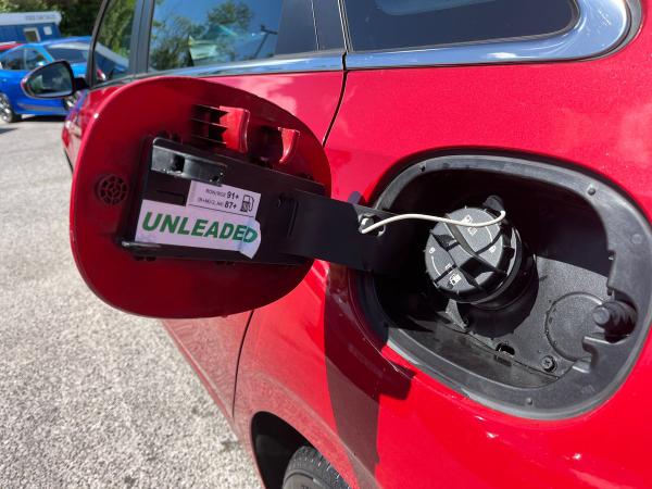 Kia Ceed Photo autoimg-2b6bc2e70ac6690f04a3a941c7db23ea1d428b50.jpg