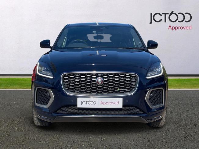 Jaguar E-PACE Photo 8