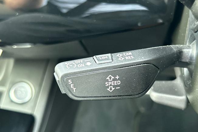 AUDI A4 Photo 50