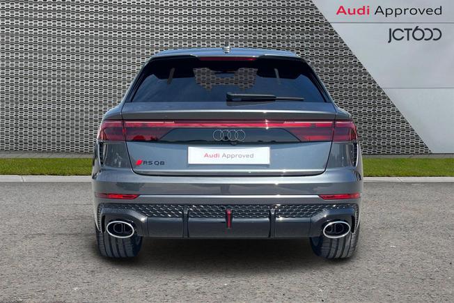 AUDI Rsq8 Photo 7