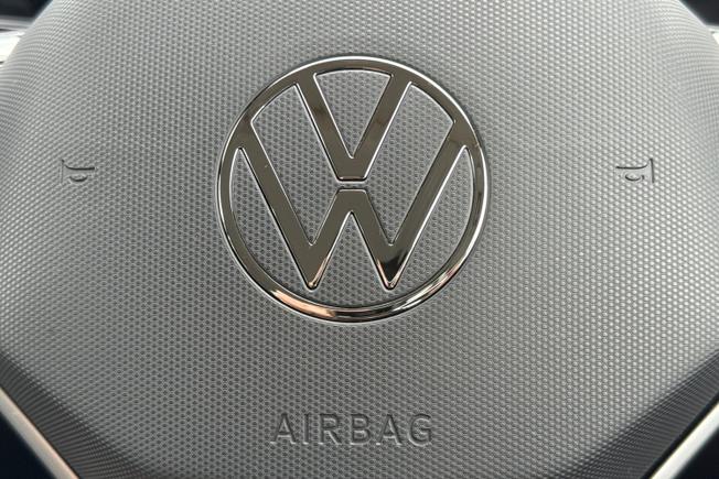 VOLKSWAGEN T-Roc Photo 26