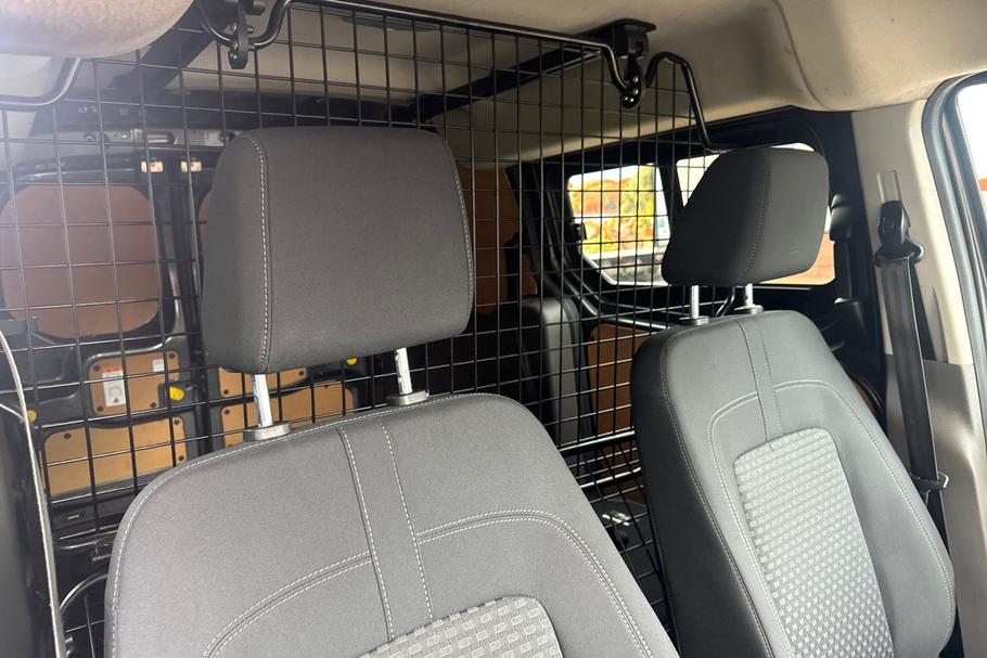 Used FORD TRANSIT CONNECT BN22NXW 26