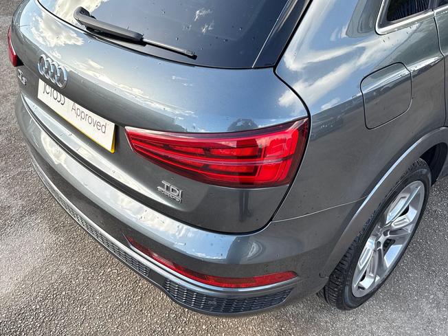 AUDI Q3 Photo 23
