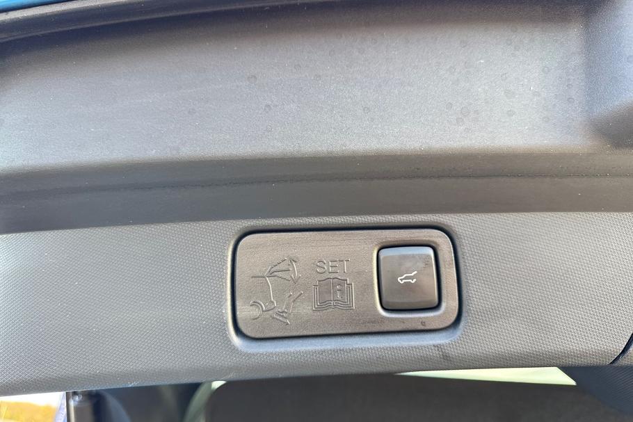 Used Ford MUSTANG MACH-E 34