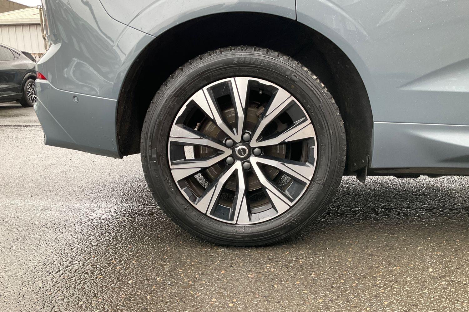 Volvo XC60 Photo 7