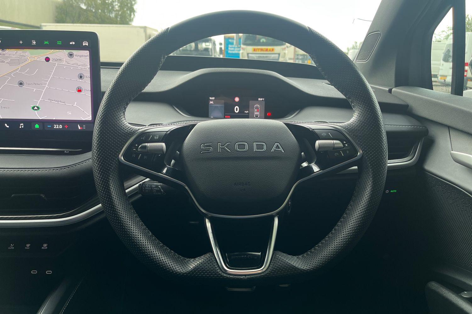 Skoda ENYAQ Photo 11