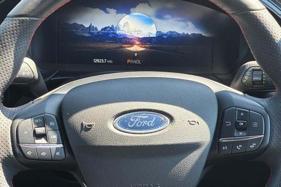 Ford KUGA Photo autoimg-2b7d1effe48b6a16b0e395b9b40fac181b9831c0.jpg