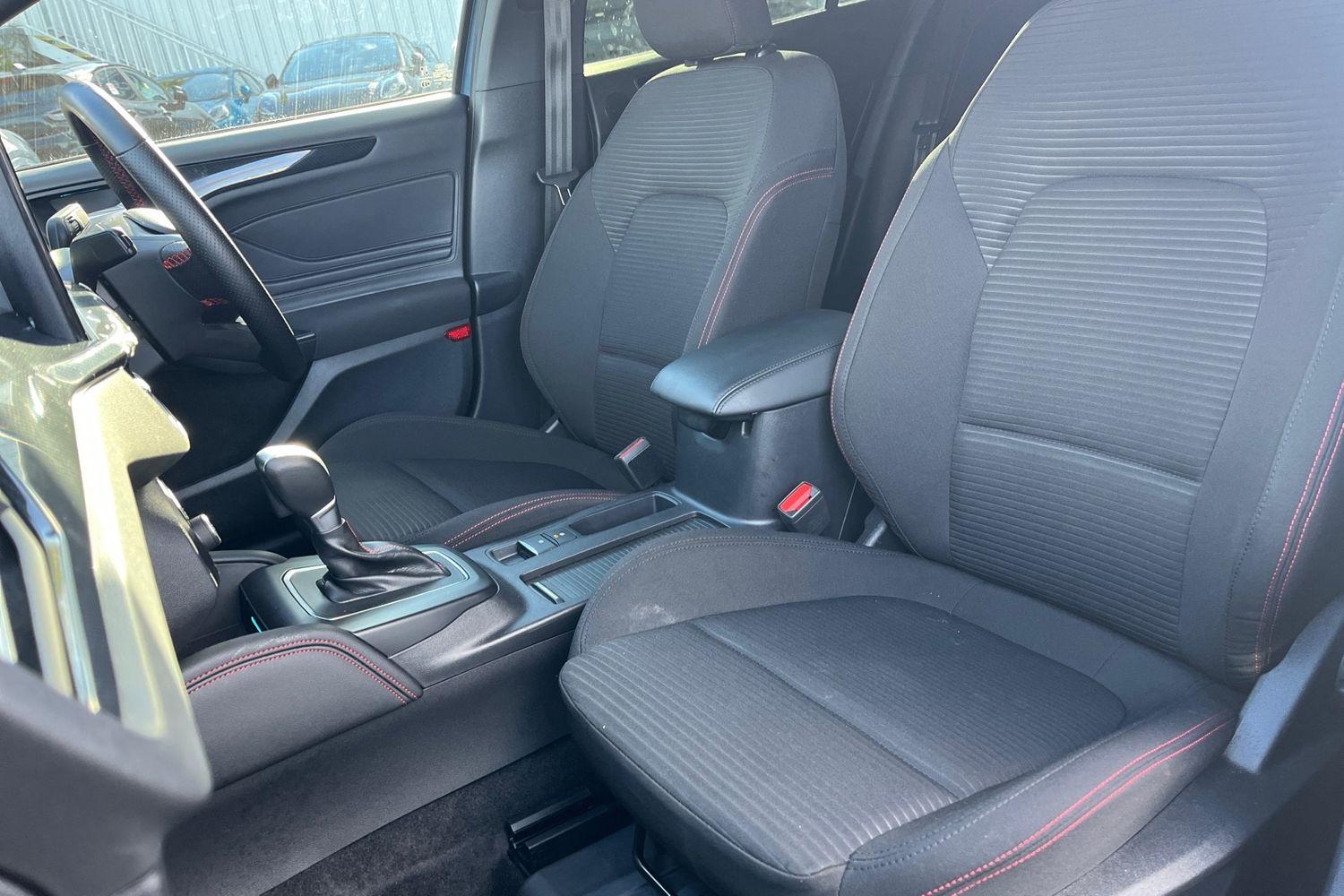 Ford Focus Photo 18