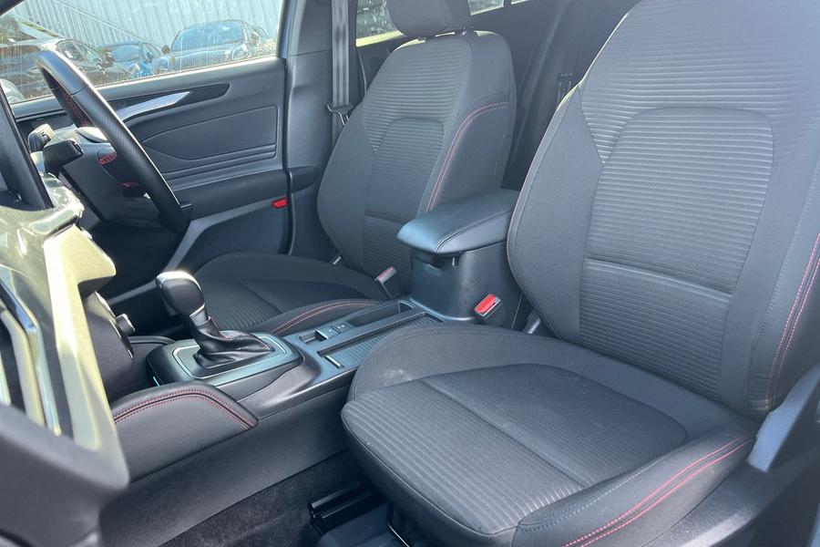 Ford Focus Photo autoimg-2b7dbf837157423f07d6e1827afa7df60285e366.jpg