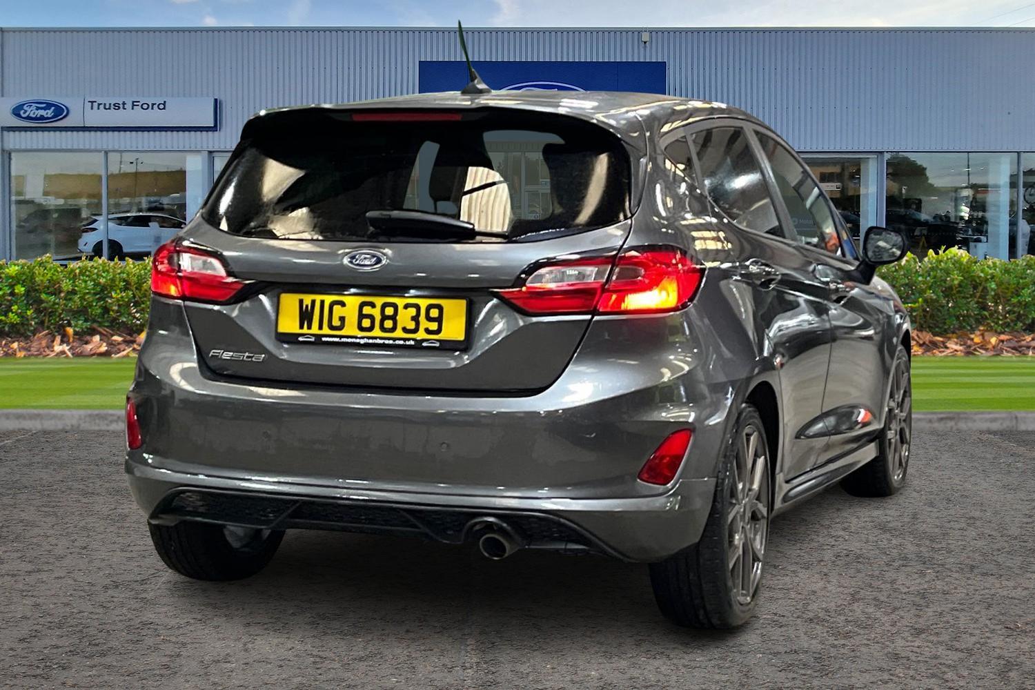 Ford FIESTA Photo 3