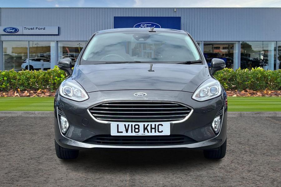 Ford FIESTA Photo autoimg-2b8f872b1ab273c1c4b76d12518ad505bf559fdd.jpg