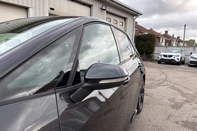 CUPRA BORN Photo 28