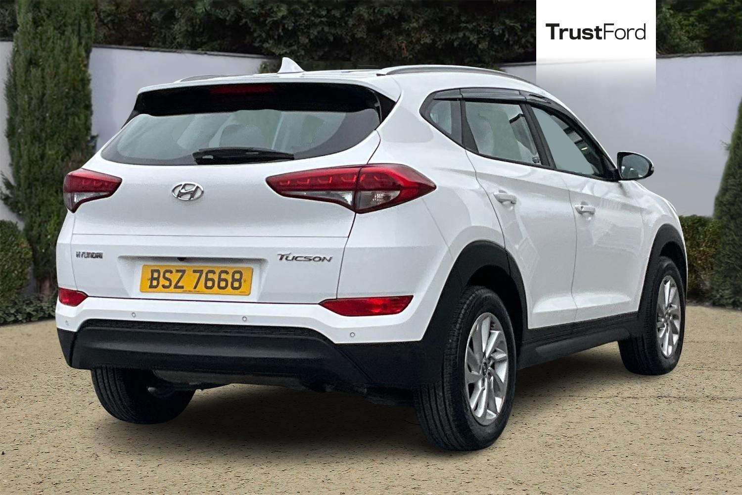 Hyundai TUCSON Photo 3