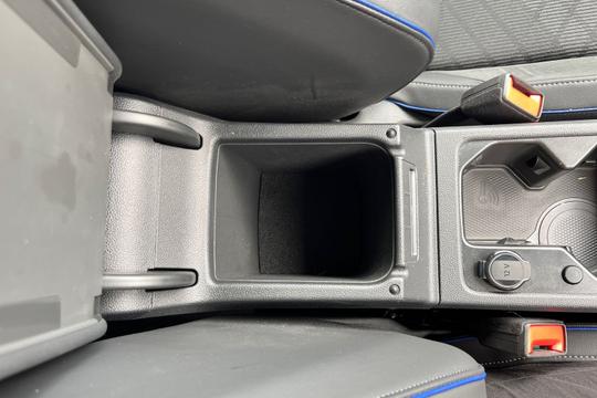 Volkswagen Golf Photo autoimg-2b9dc0f5d3e2b7e407d74a479d7e463326dbd7e5.jpg