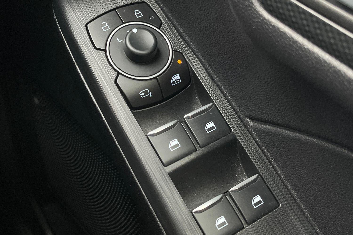 Ford KUGA Photo 15