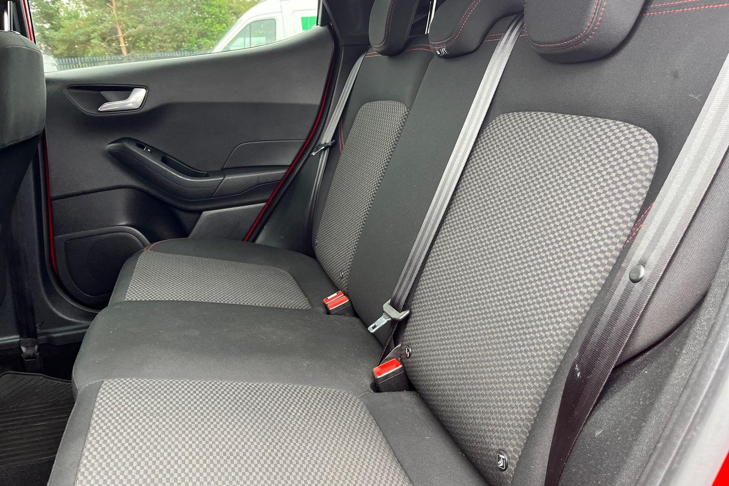 Ford Fiesta Photo 19
