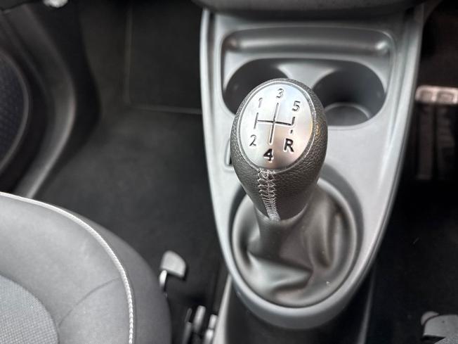 SMART ForFour Photo 32