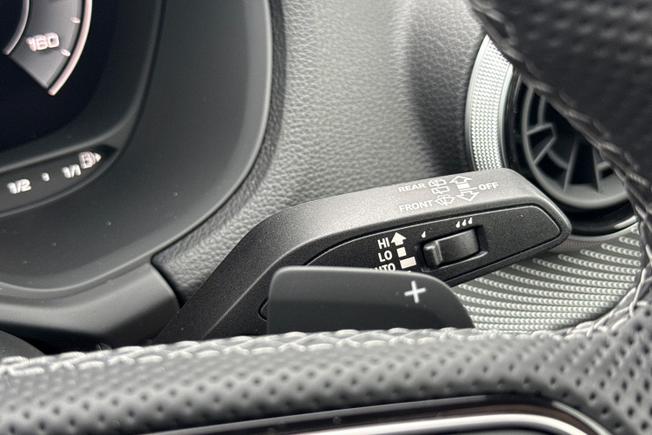 AUDI Q2 Photo 25