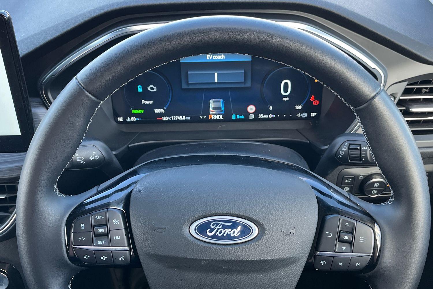 Ford KUGA Photo 11