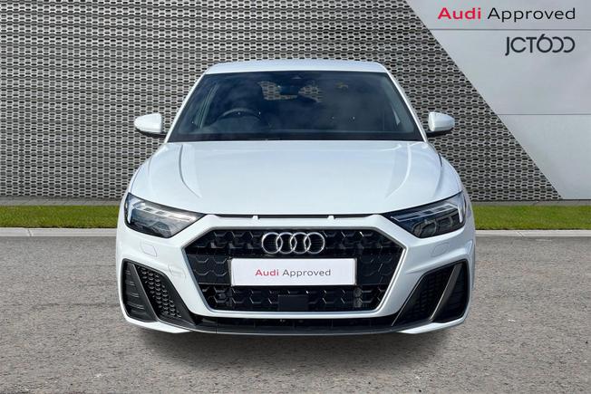 AUDI A1 Photo 8