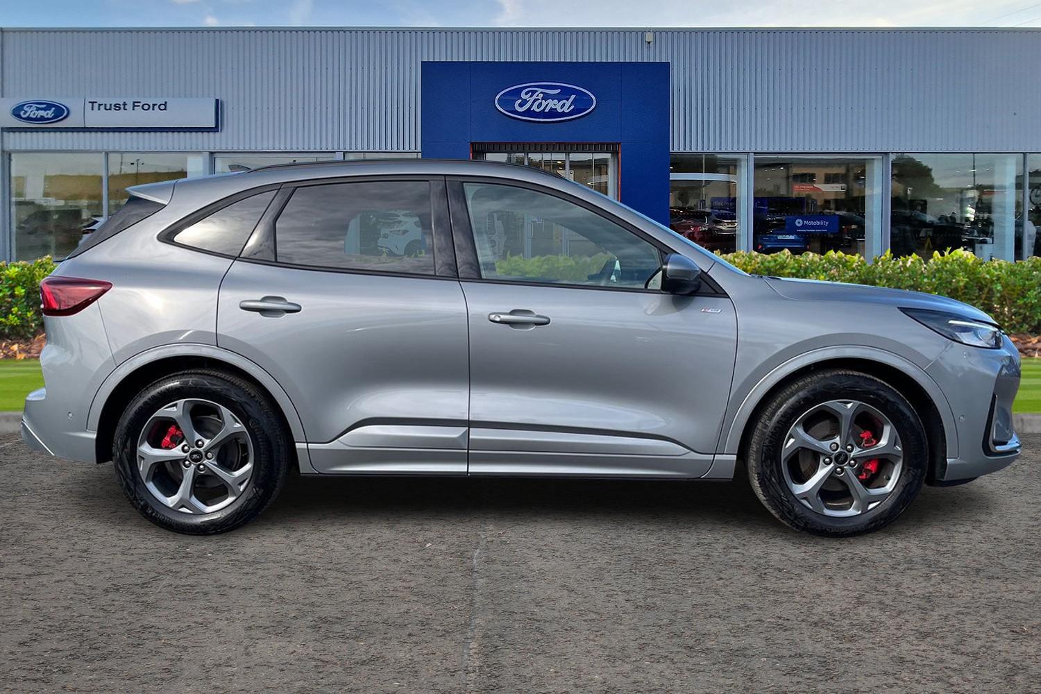 Ford Kuga Photo 2