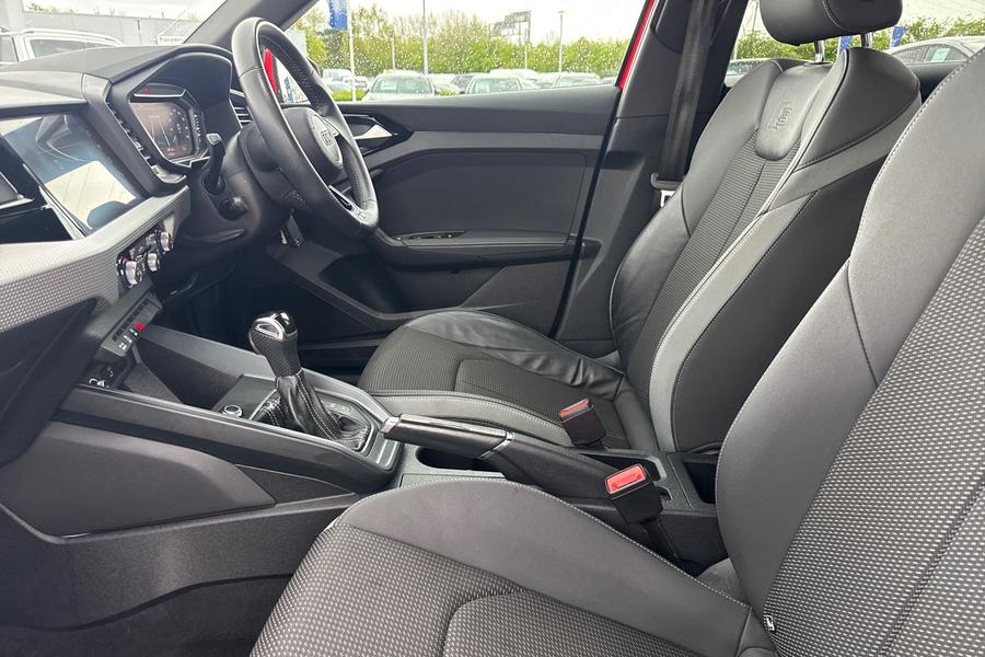 Audi A1 Photo autoimg-2ba81fd0efd14dfb3fe1c19cf8bf853c0d239993.jpg