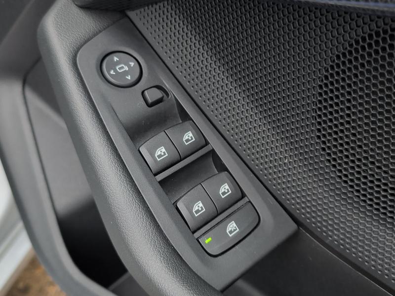 Used BMW 1 Series YG20AEF 24