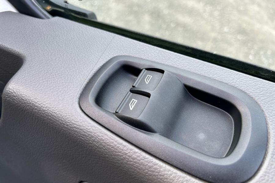 Ford TRANSIT Photo autoimg-2baa0e0c302528ee0ee6d702a62fc6d53bdc48c4.jpg