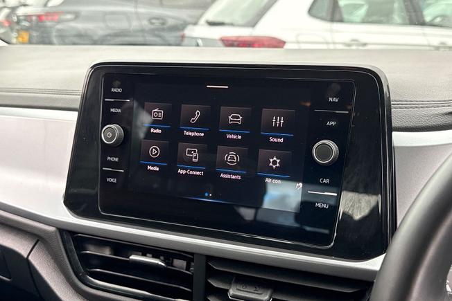 VOLKSWAGEN T-Roc Photo 41