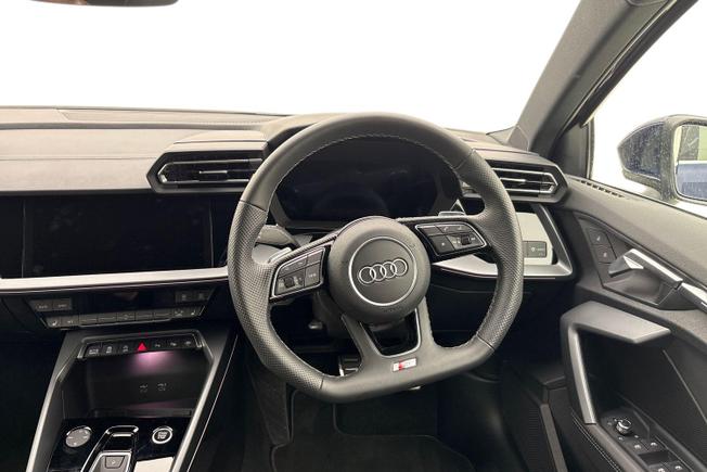 AUDI A3 Photo 11