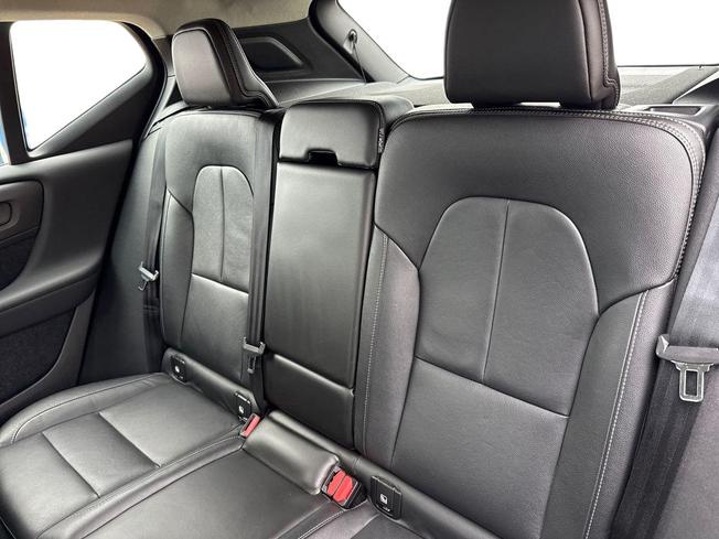 VOLVO XC40 Photo 9