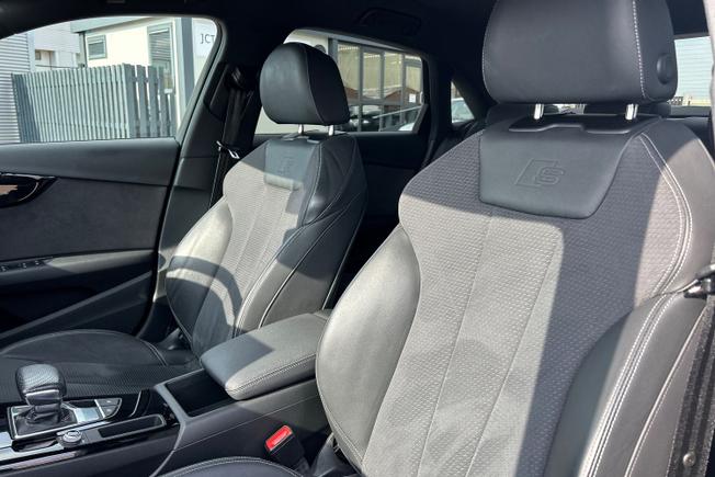 AUDI A4 Photo 37