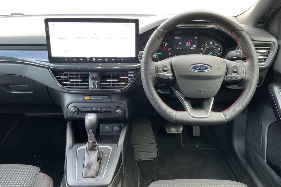 Ford Focus Photo autoimg-2bb7c928335a1b925b1a3e5105d146555f068682.jpg
