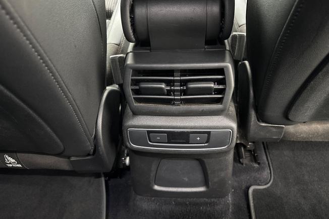 Audi Q4 Photo 28