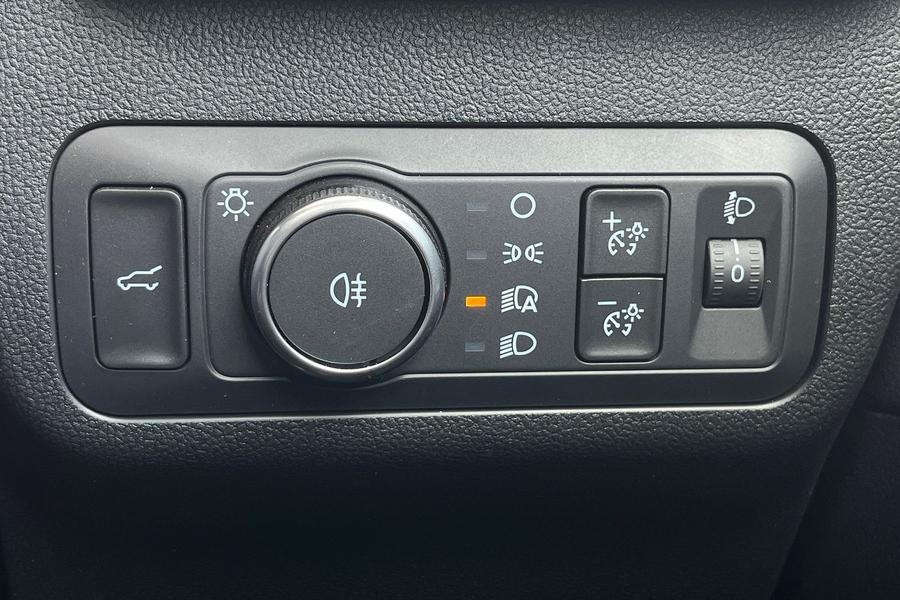 Ford Kuga Photo autoimg-2bba71aff6ddb5327d046d462b67ecc29393c441.jpg