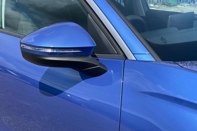 VOLKSWAGEN T-Roc Photo 20