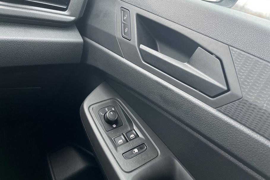 Used FORD TRANSIT CONNECT WT25NDF 29