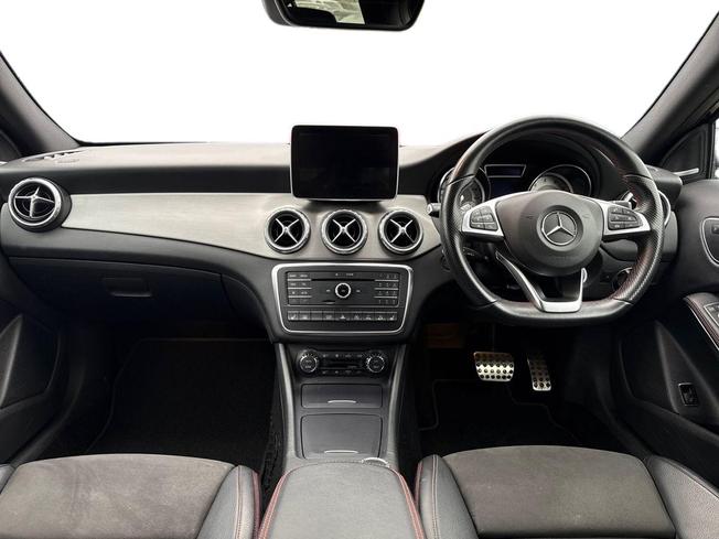 MERCEDES-BENZ Gla Photo 10