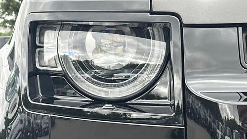 Land Rover Defender Photo autoimg-2bc3f6457a8d7e7bba2a7b408470b61fe9feabb3.jpg