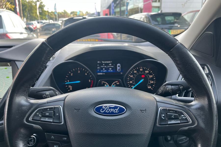 Ford KUGA Photo autoimg-2bc553ddcc825e8b6bf680eb0c009e9e5c69db11.jpg