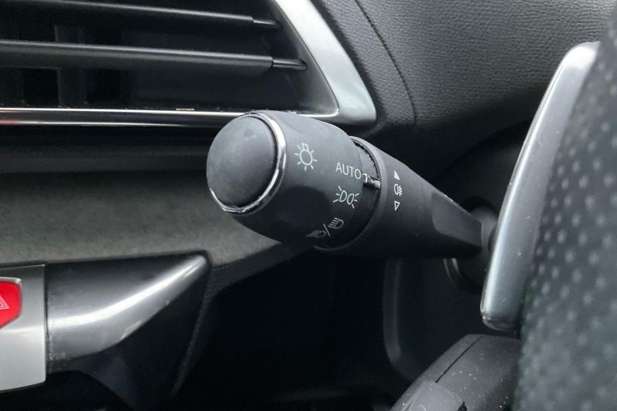 Peugeot 3008 Photo autoimg-2bcd56397682aaa7aca680598c664efd57daa713.jpg