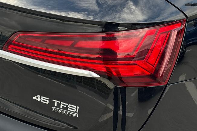 AUDI Q5 Photo 18