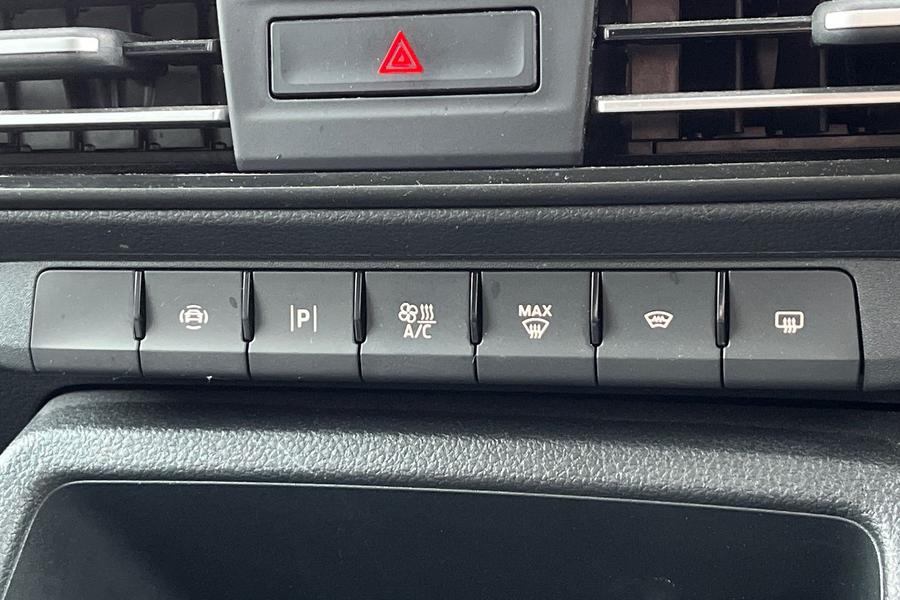 Ford Tourneo Connect Photo autoimg-2bcfc3f74992deeab7352b2514ac0249302eba56.jpg