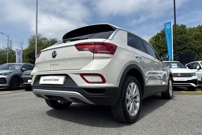 VOLKSWAGEN T-Roc Photo 46